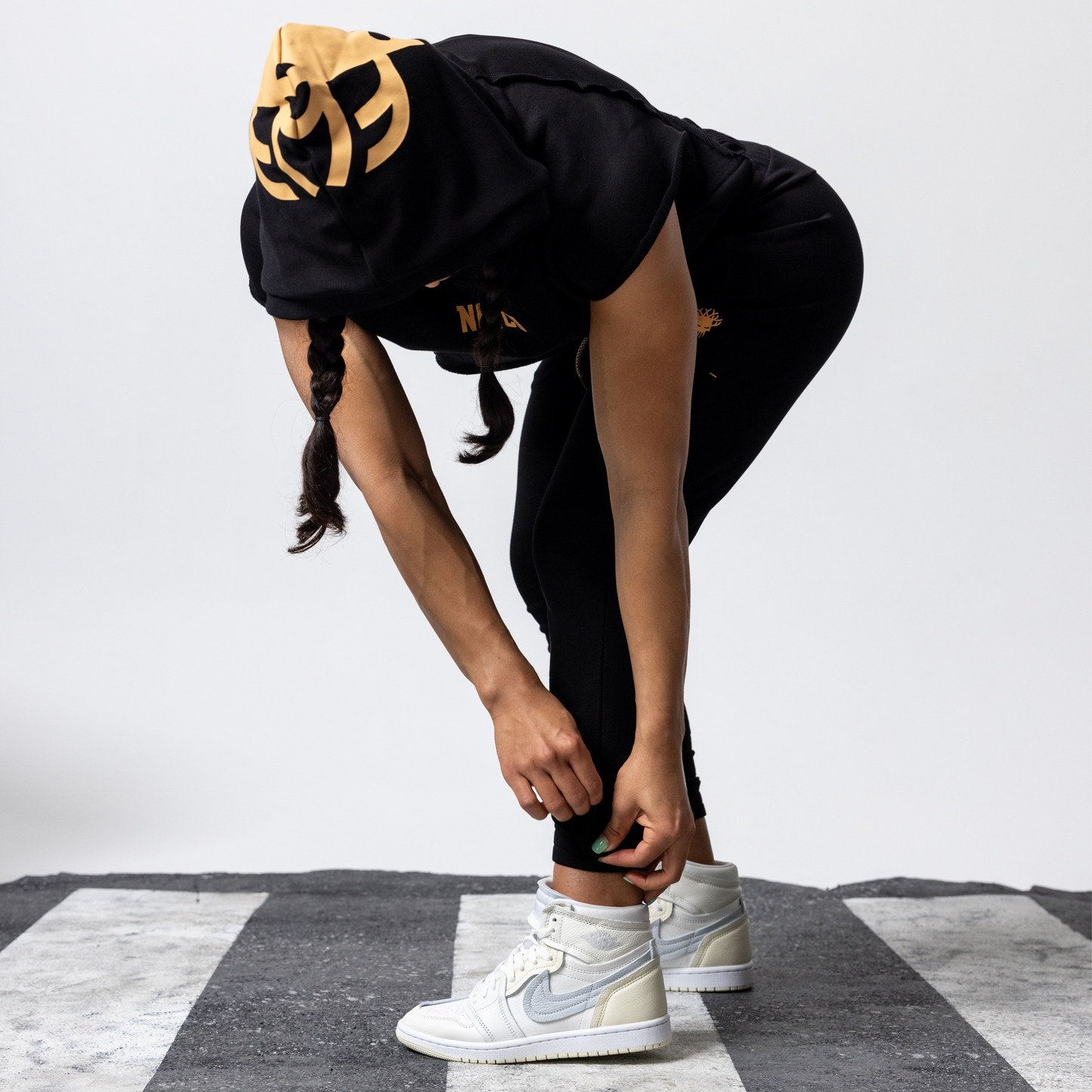SPLIT-LEG SWEATPANTS