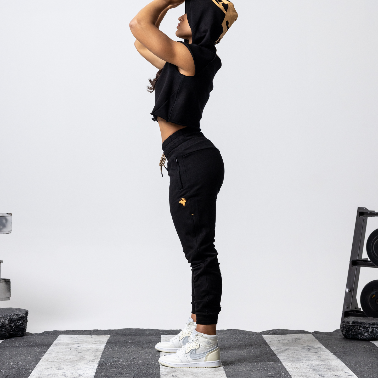 SPLIT-LEG SWEATPANTS